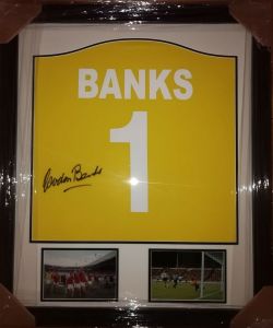 Gordon Banks Signed Football Shirt
