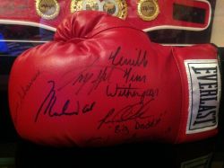  Ali Signed Boxing Glove